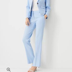Ann Taylor Mid Rise Straight Pant in Linen Twill - Curvy Fit
Color: Ojai Sky